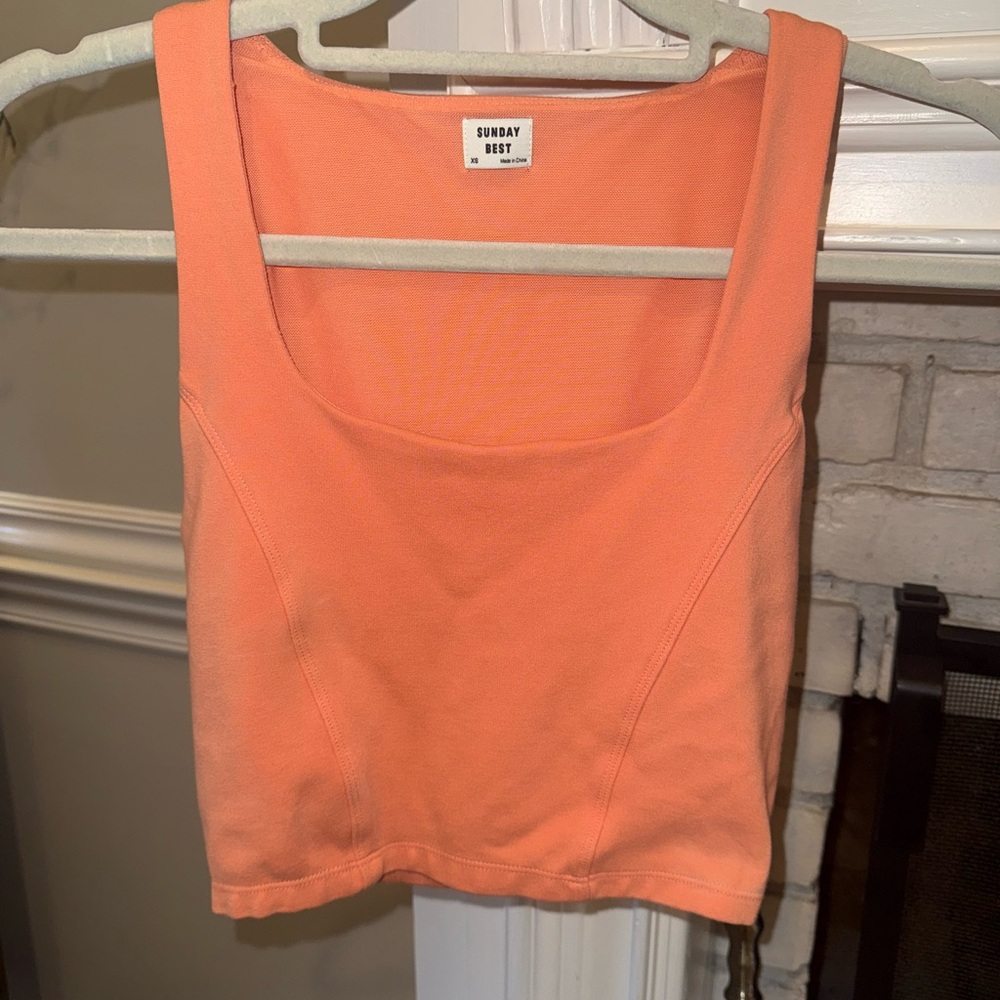 Aritzia Sunday Best Peach orange sherbet Tank Size XS Tailored Crop Fit